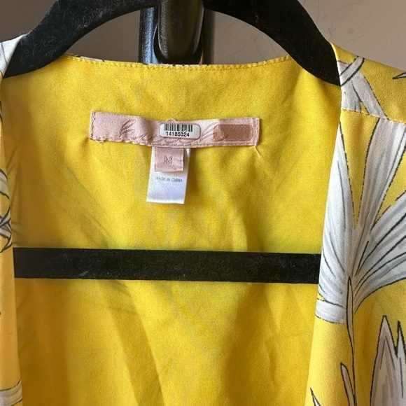 Hutch Yellow Leaf Crop Top - Picture 4 of 7